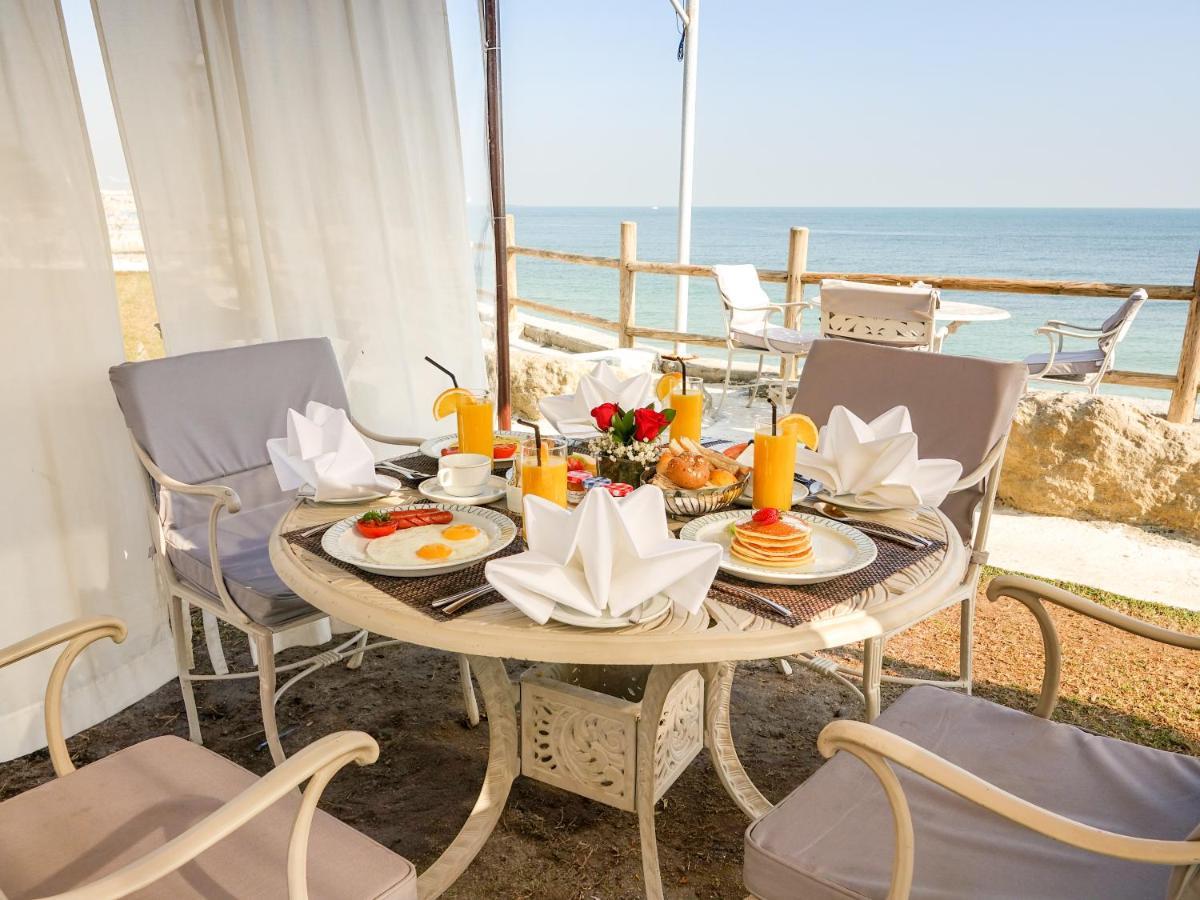 Al Kout Beach Hotel Kuvait Kültér fotó